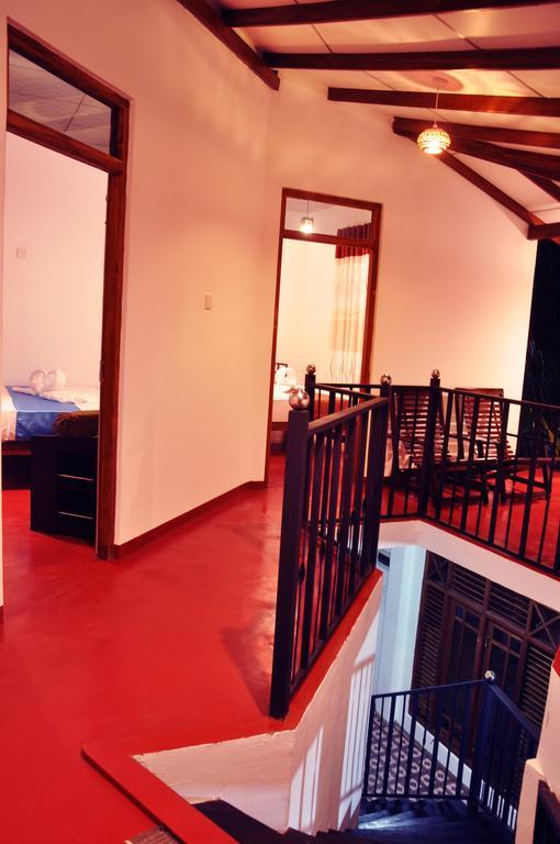 Hotel Coconut Garden House Udawalawe Exterior foto
